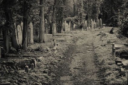 highgate-cemetery-north-london